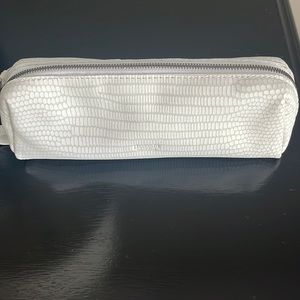 Hammitt Pouch/Case/ Bag